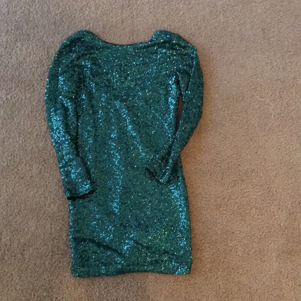 Divided sexy New Year's Eve sequin dress